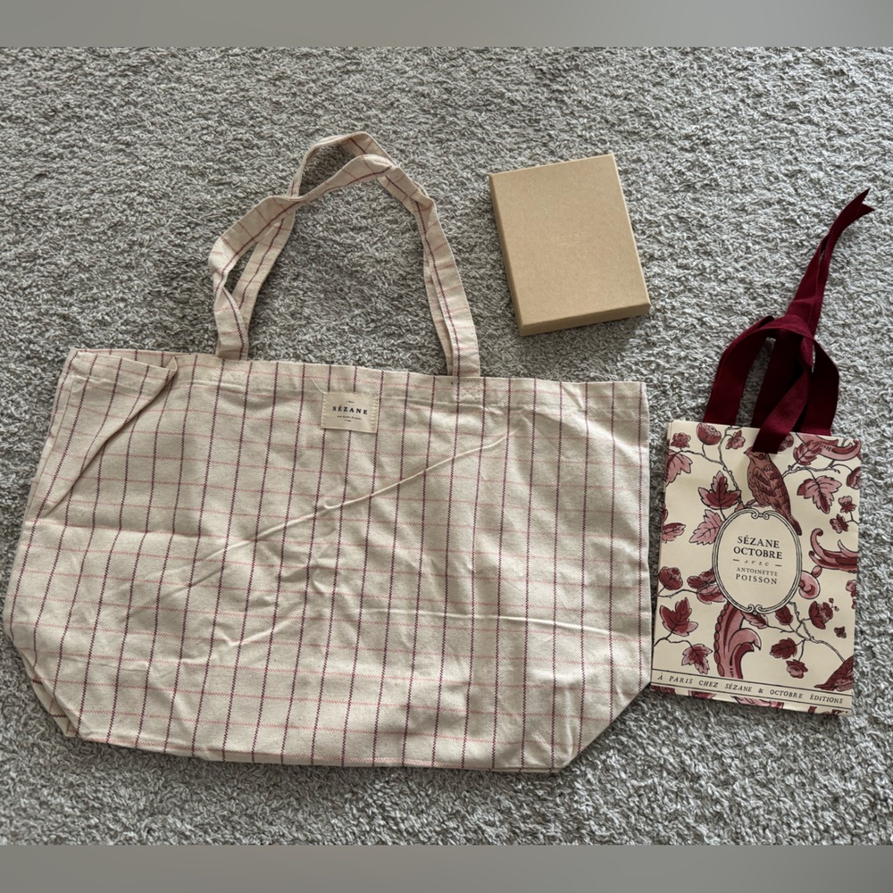 Sezane Gift Bundle Set - image 1